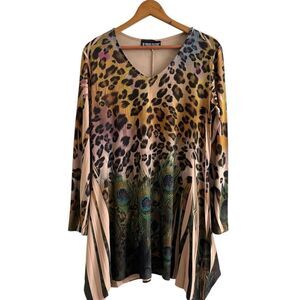 The Pyramid Collection Leopard Peacock Asymmetrical Tunic Top size M